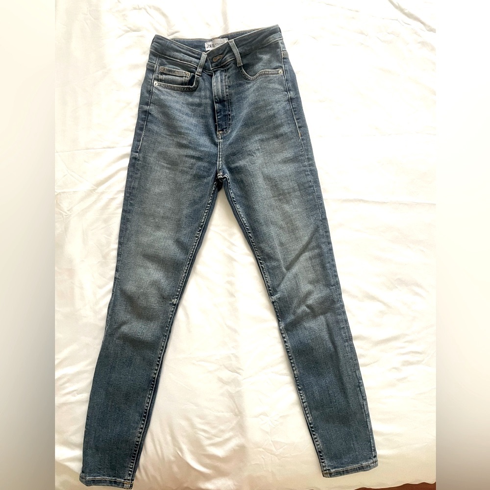 Zara women’s skinny jeans